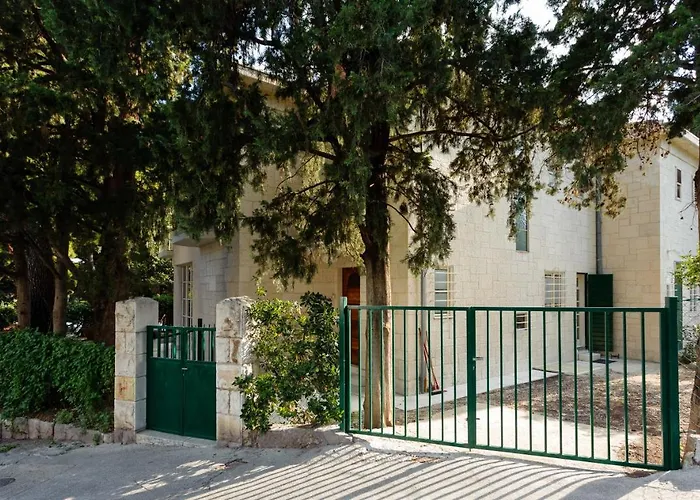 Villa Linda *